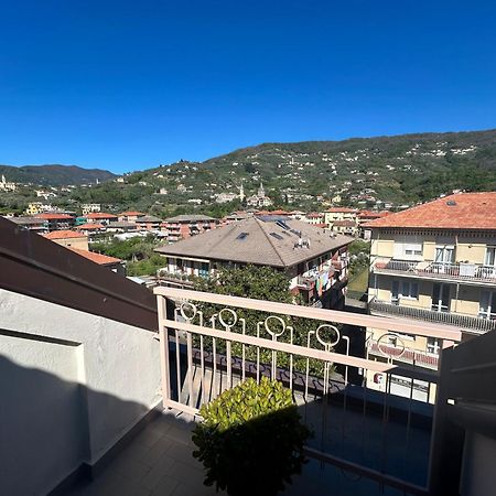 Appartamento La Casa Sul Tetto Cogorno Esterno foto